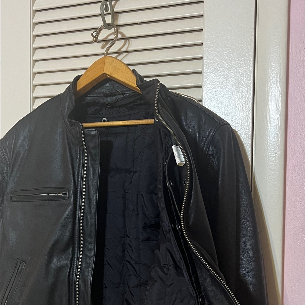 Harley-Davidson Black Leather Jacket - Picture 5 of 14